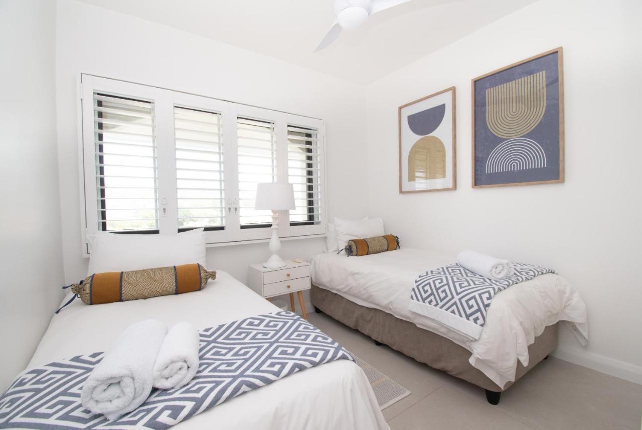 1002 Bermudas - By In Umhlanga Durban